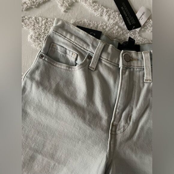 Banana Republic Wide-Leg Crop Jean - Picture 7 of 16